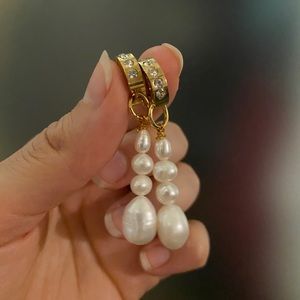 Pearl costume drop earrings